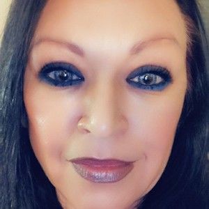 Meet your Posher, Otilia